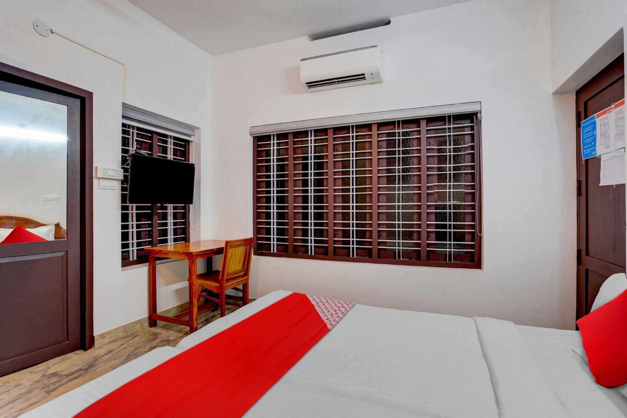 Hotel O Poptavern Heritage Kovalam Exterior photo