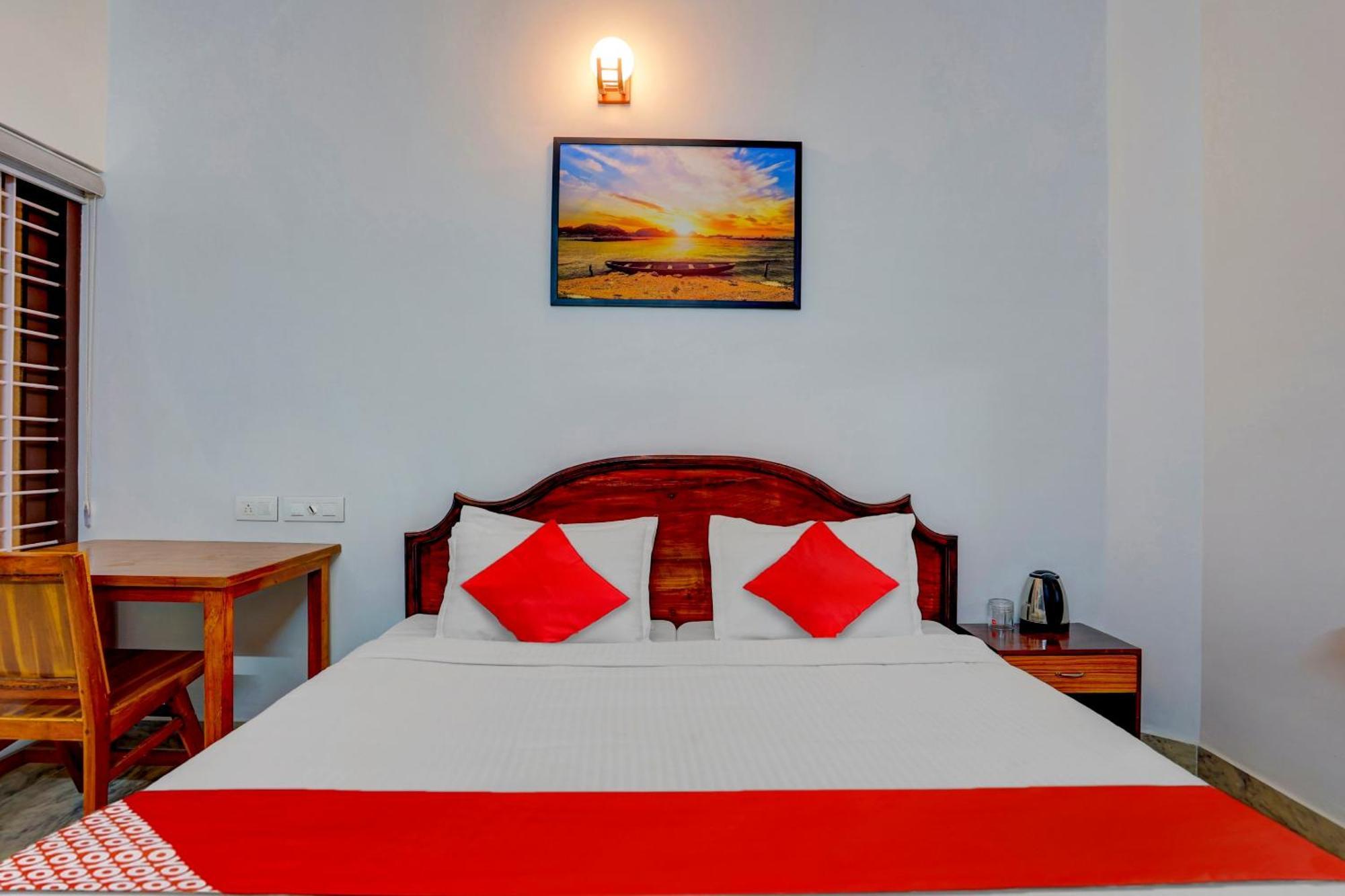 Hotel O Poptavern Heritage Kovalam Exterior photo